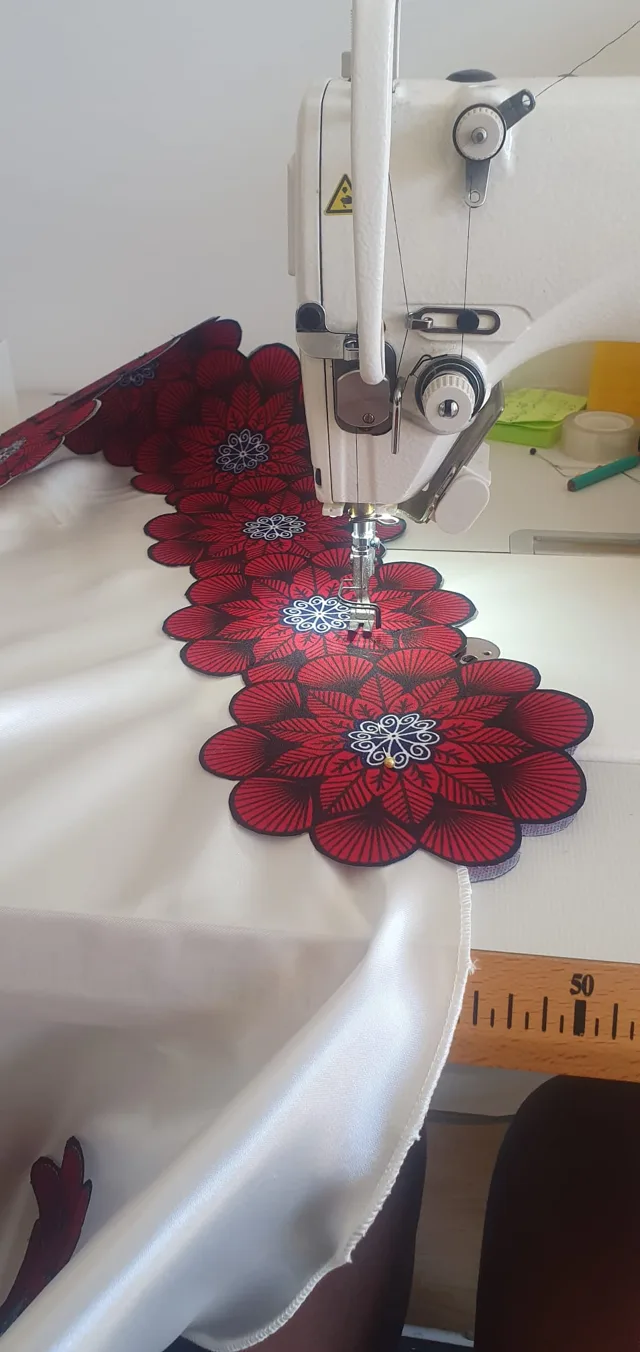 Robe de mariée créée sur mesure à l'atelier Caliste Couture
